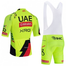 Set Fietsshirt + Korte Koersbroek 2026 UAE TEAM EMIRATES XRG Geel