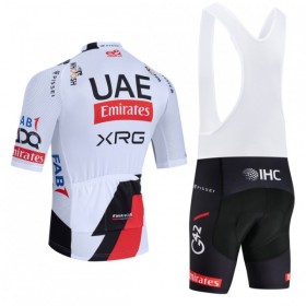 Set Fietsshirt + Korte Koersbroek 2026 UAE TEAM EMIRATES XRG Wit