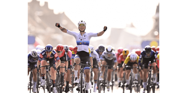 Lorena Wiebes – de sprintkoningin van het vrouwenwielrennen Lorena Wiebes – de sprintkoningin van het vrouwenwielrennen