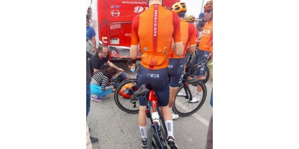 Ik wens Egan Bernal een spoedig herstel Ik wens Egan Bernal een spoedig herstel