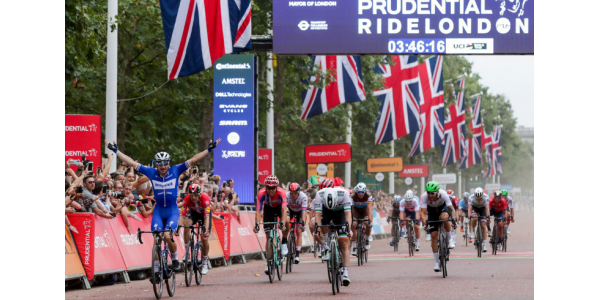 Viviani wint het kampioenschap Viviani wint het kampioenschap