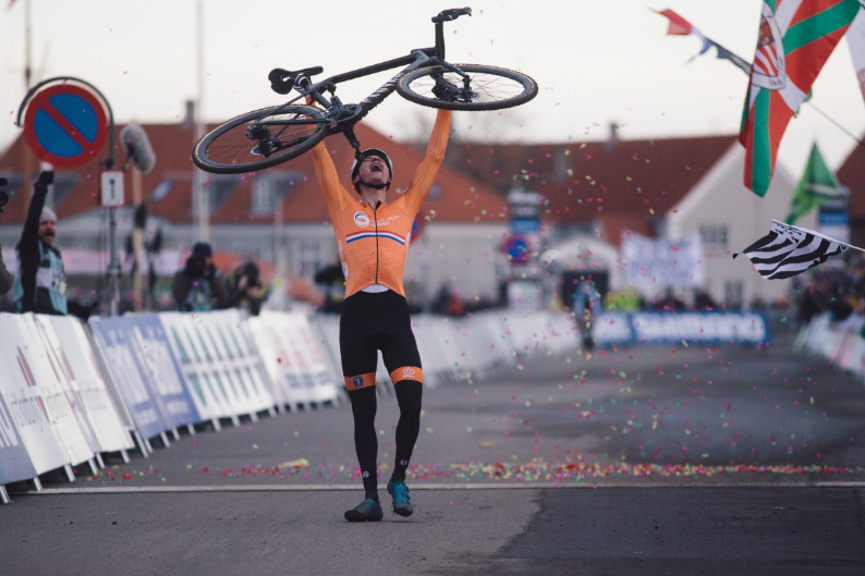 De voordelen van Mathieu van der Poel zijn te vinden in zowel zijn vader als grootvader